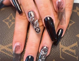 Top Nails American Style