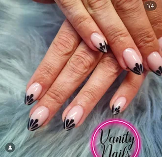 Photo Vanity Nails