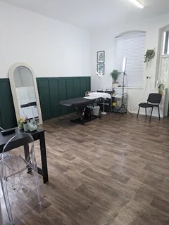 Photo Marika Permanent Makeup - Devon Eyebrow Specialist