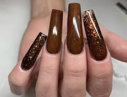 Nails by Clémentine