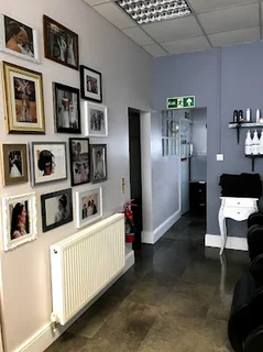 Photo Hairspray Salon - Market Drayton