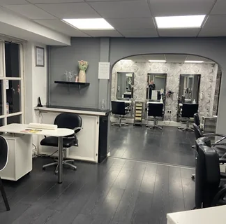 Photo The Salon Studley