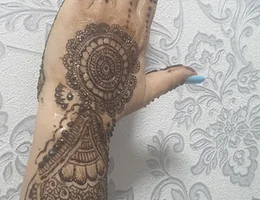 NEETU ASIAN BRIDAL MAKEUP AND MEHNDI ARTIST