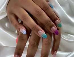 Luxury Nails by Victoria