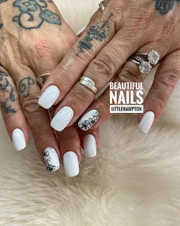 Photo Beautiful Nails And Spa