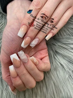 Photo Nails & Beauty 4U London