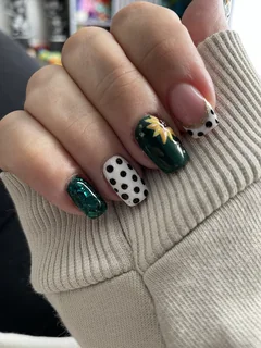 Photo Wildfire Nails