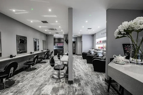 Photo Rebecca Carr Hair Salon