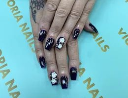 Victoria Nails