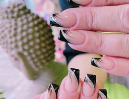 Nails & Co