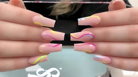 Photo Beautiful Nails Pettswood