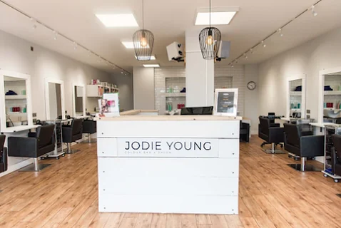 Photo Jodie Young Colour Bar & Salon