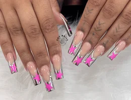 SHE NAILS