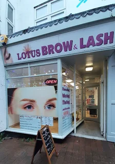 Photo LOTUS BROW & LASH