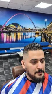 Photo BIRTLEY'S BARBER