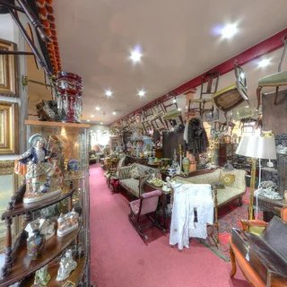 Photo Wadebridge Antique Centre