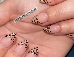 E&E Nails & Cosmetics