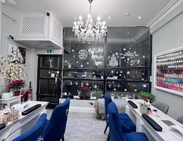 Luxx Nails & Beauty Bar