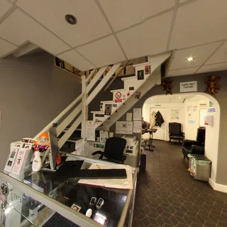 Photo Pictures of Lily Tattoo & Piercing Studio