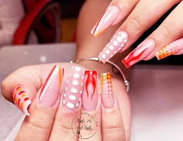 Nails 2U