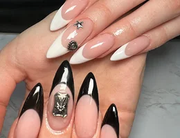 EC2 Nails