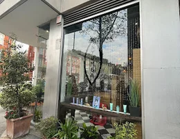 Nyumba Salon