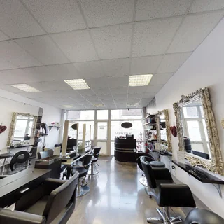 Photo Hairspray Salon - Market Drayton