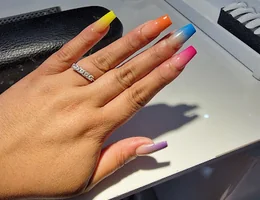 Top Nails & Beauty Salon