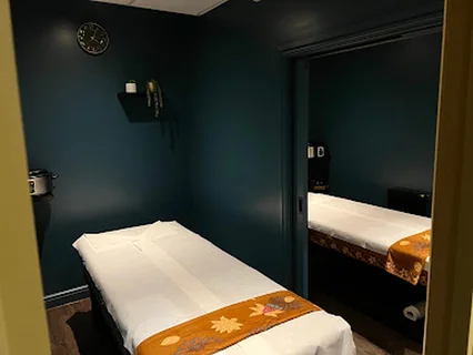 Photo Spa Life & Massage - Banstead