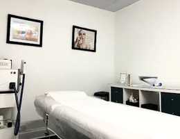 Deluxe Skin Clinic