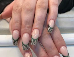 SKYE NAILS AND BEAUTY