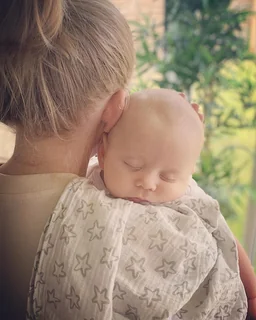 Photo Wildflower Baby Massage