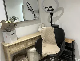 Oak Salon