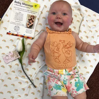 Photo Seeds to Sunshine baby massage, yoga and dance