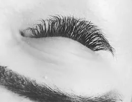 Long Lashes Beauty